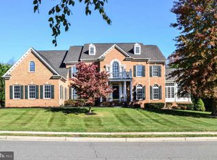 10686 Water Falls Ln, Vienna, VA 22182