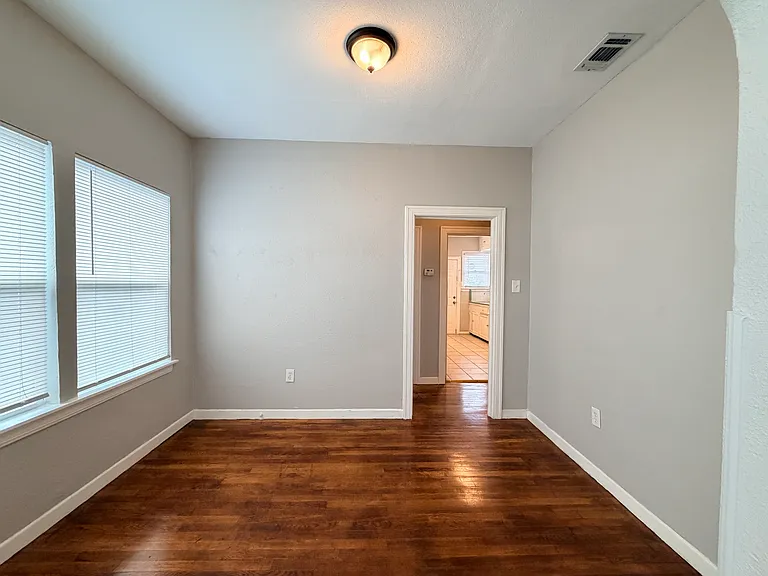 2238 Interstate Dr — Photo 4