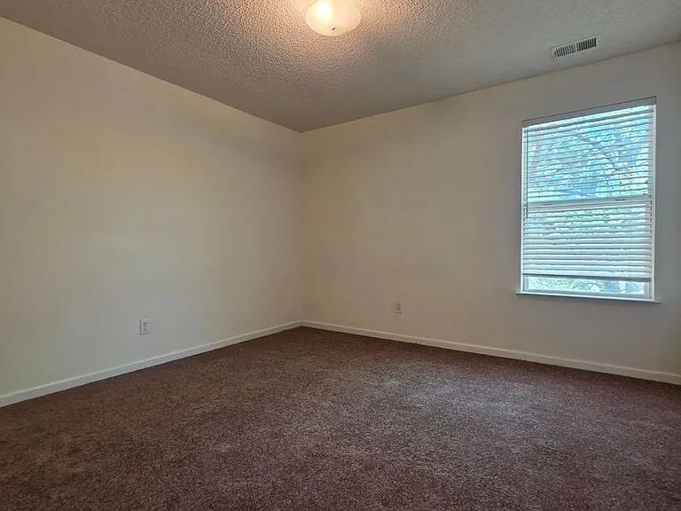 2028 Sweet Bay Dr — Photo 37