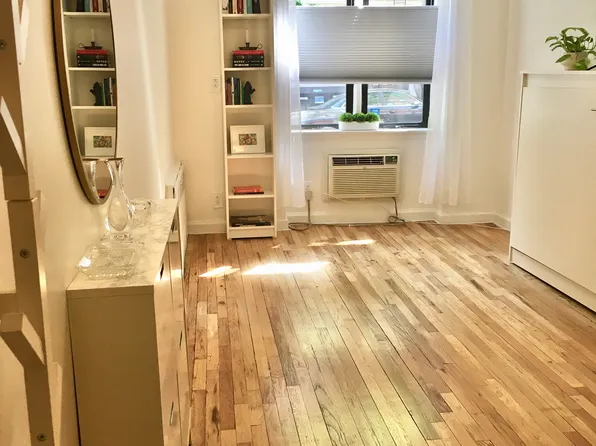 217 East 89th Street image 1 of 10