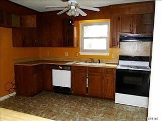 4th image of 8349 Pine Field Ct