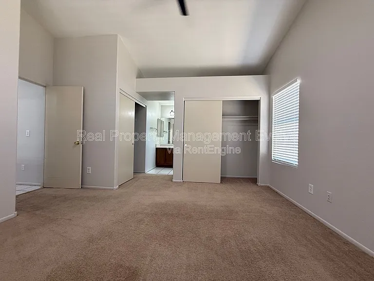 2340 E Derringer Way — Photo 12