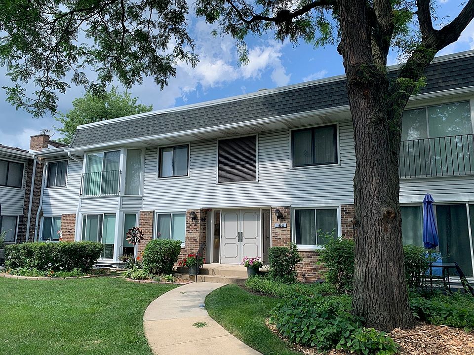 1st image of 2700 Mitchell Dr APT 8