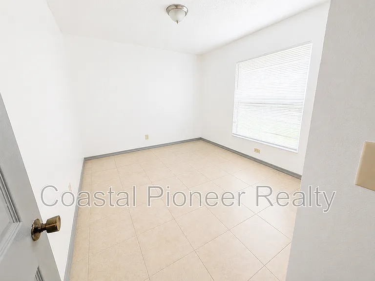 1331 Coolridge Dr — Photo 21