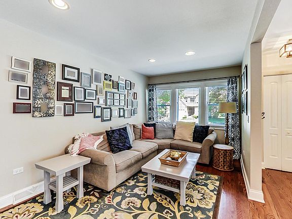 5th image of 1051 Fairoaks Ave