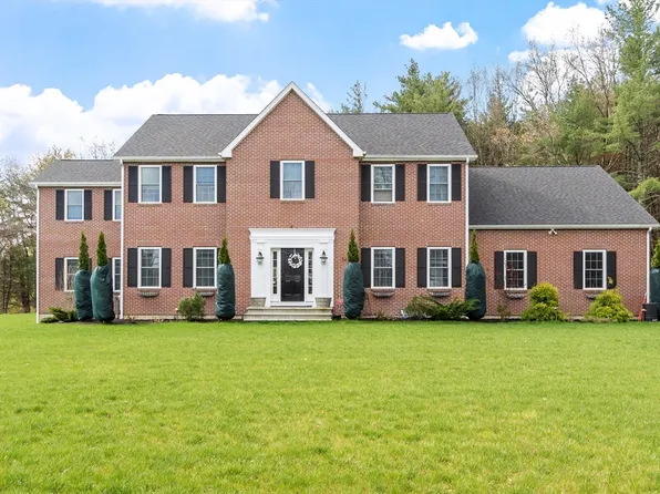 324 Old Harvard Rd, Boxboro, MA 01719