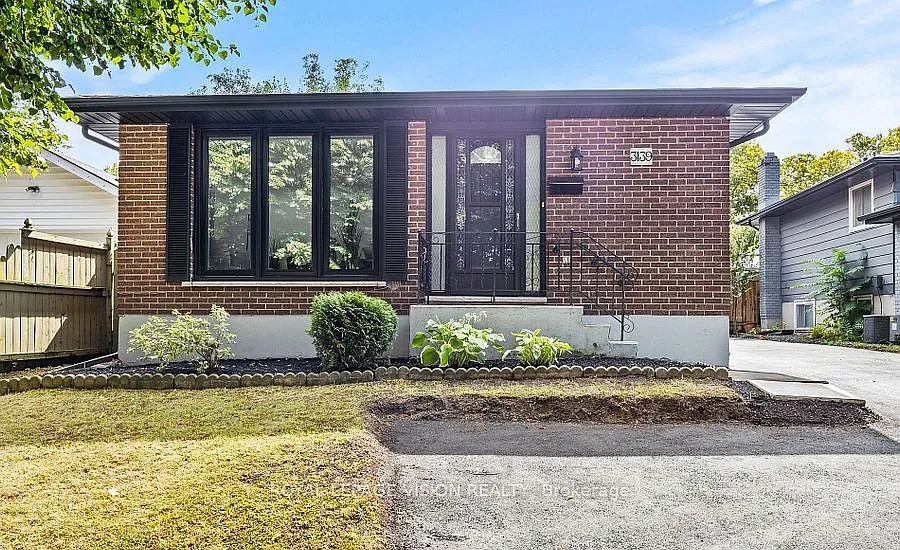 3 bed, $2,350 — Photo 2