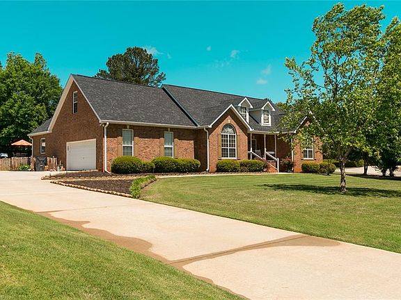 4th image of 6011 Jonathan Ln