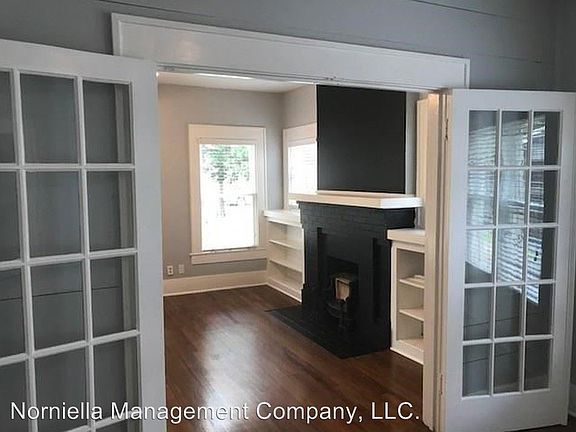 2nd image of 4924 Reiger Ave #C