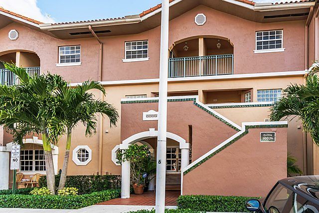 1st image of 10026 Hammocks Blvd APT 206-6