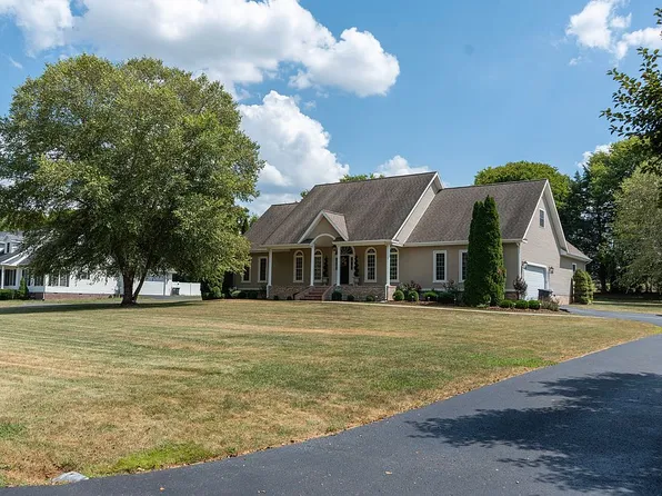 3127 Kountry Spring Ln, Hopkinsville, KY 42240