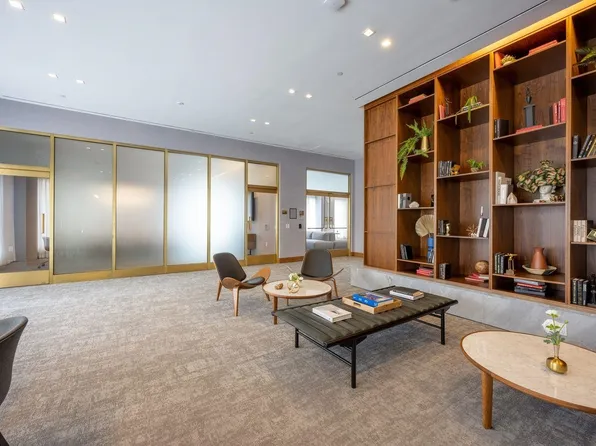 75 Park Lane South image 42 of 50