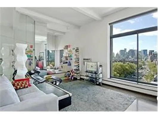 Rented by Douglas Elliman | media 28