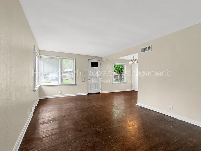 8124 Titus Rd — Photo 12