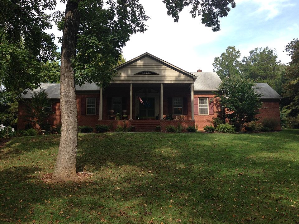 1st image of 2705 Fernwick Dr