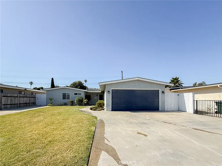 18626 Barroso St — Photo 1
