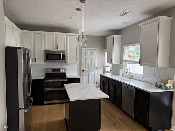 3rd image of 13055 E Elster Way