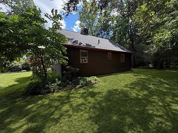 5th image of 26 Oak Hill Rd