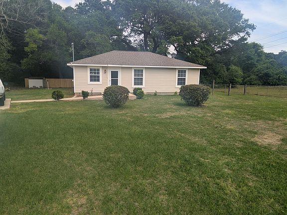 2nd image of 29 Camelia Dr