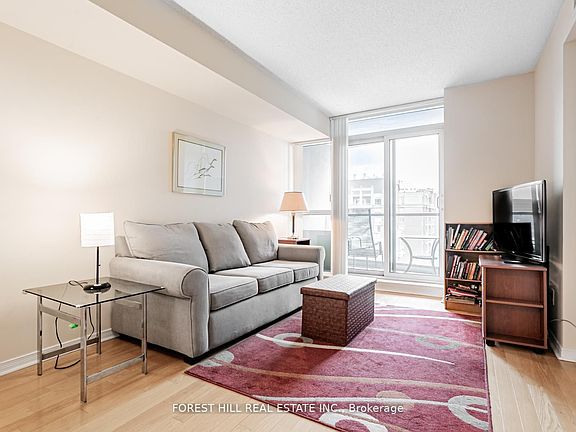4th image of 30 Harrison Garden Blvd #1501