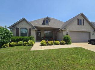 1614 S Pebble Beach Dr, Fayetteville, AR 72701