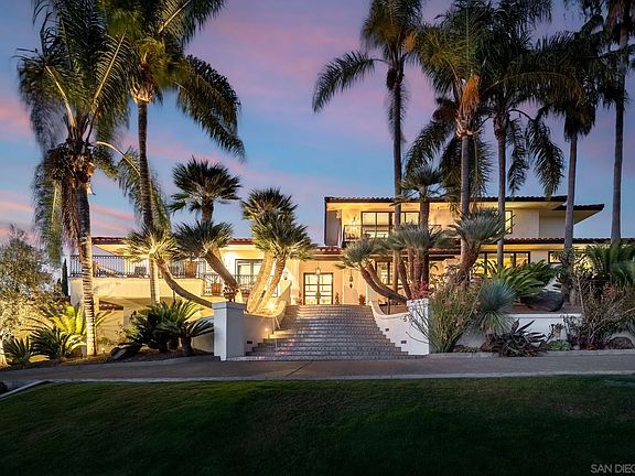 3rd image of 18245 Paseo Victoria