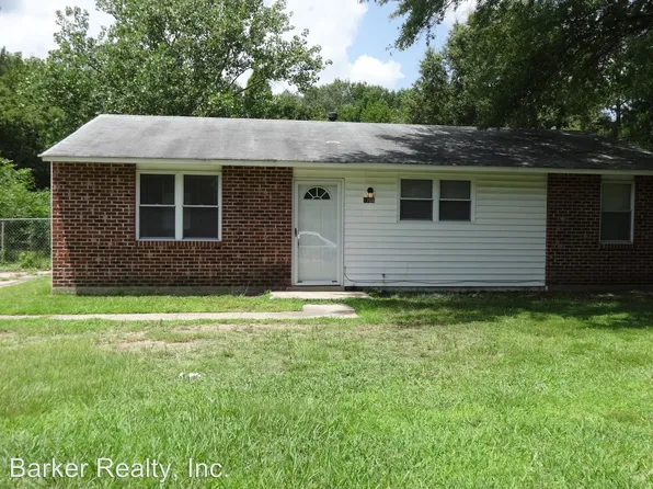 1708 Southgate Dr, Raleigh, NC 27610