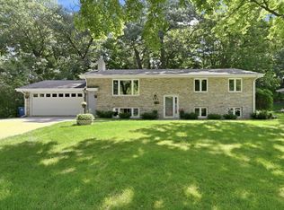 250 Glenbrook Rd N, Wayzata, MN 55391
