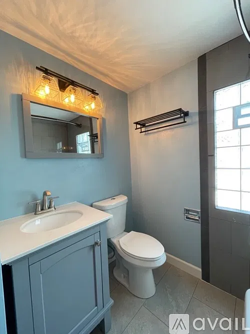 2 bed, 700 sqft, $1,400 — Photo 1