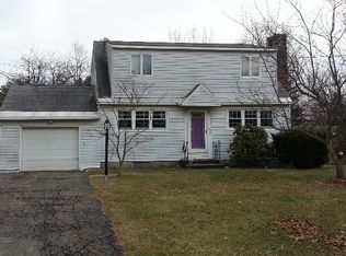 848 Whitney Dr, Niskayuna, NY 12309