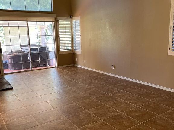 5th image of 29929 Westlink Dr