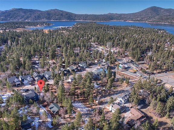 3rd image of 875 Pine Meadow Ct