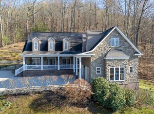 14 Pinnacle Way, Oak Ridge, TN 37830