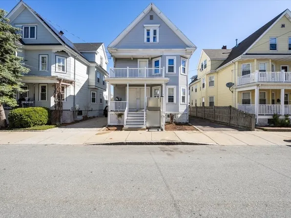 15 Porter St, Everett, MA 02149