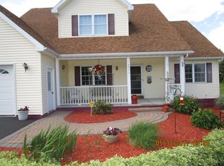 2075 Magog Rd, Macedon, NY 14502