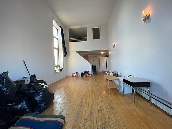 5th image of 72 Scholes St #4A