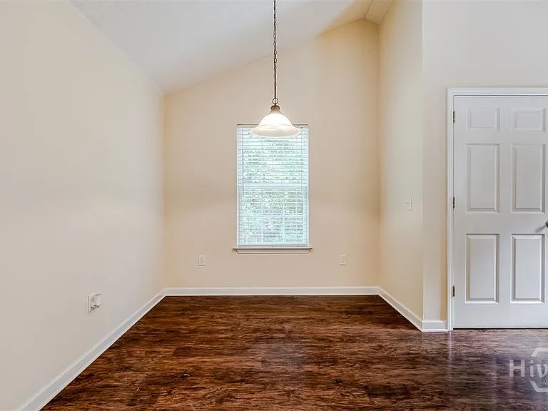 302 Shadowbrook Dr — Photo 15