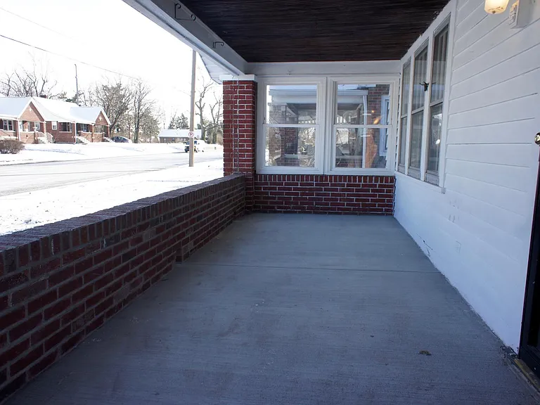 1226 N Emerson Ave — Photo 14
