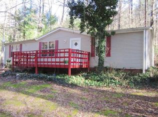 20 Woods Rd, Fairview, NC 28730