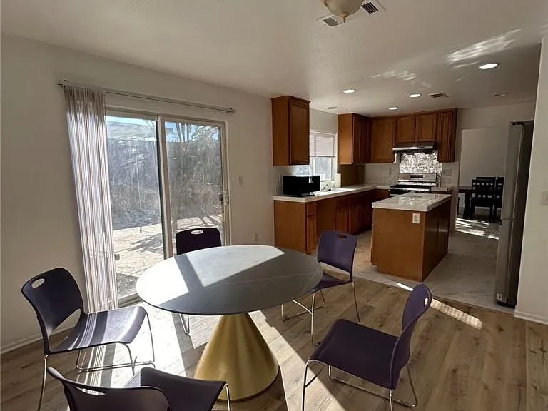 26071 Peck St — Photo 16