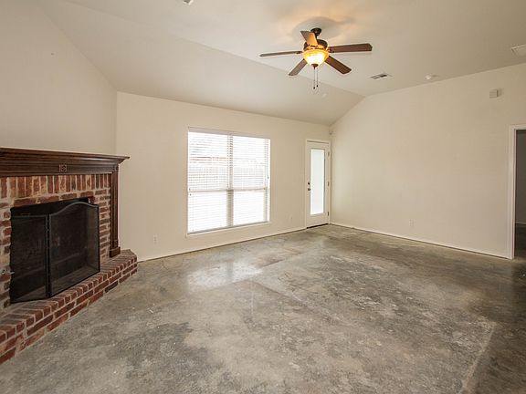 3rd image of 3275 S 201 East Ave