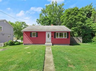 22 Seneca St, Peekskill, NY 10566