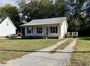 1816 Harbor Dr, Oak Grove, KY 42262