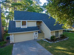 9 Laguna Rd, Montgomery, TX 77356