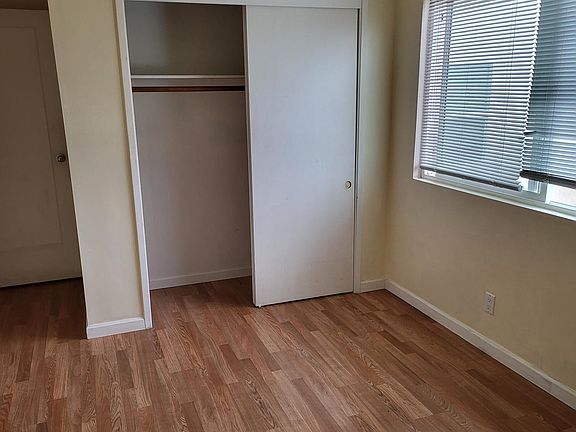 5th image of 251 Minerva St