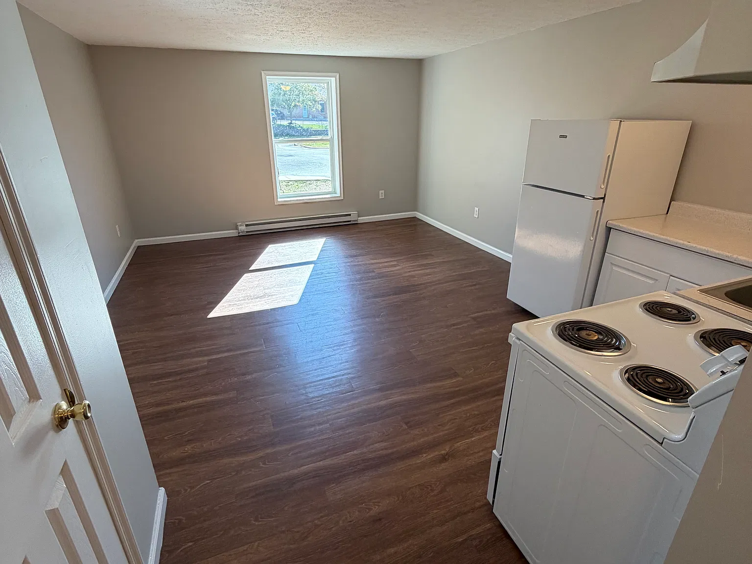 48 Bellview Ave — Photo 2