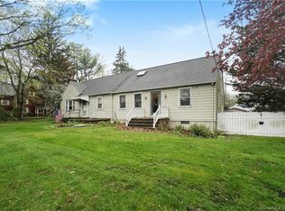 202 Jones Hill Rd, West Haven, CT 06516