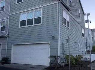 1511 Summer Ln, Richmond, CA 94806