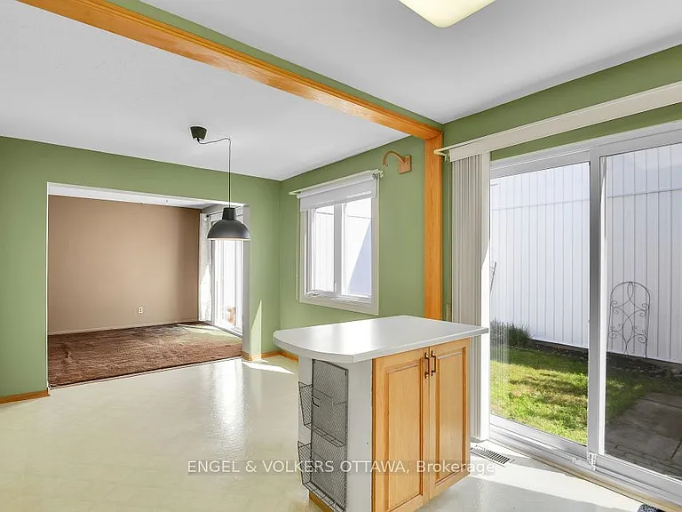 837 Eastvale Dr #110 — Photo 20