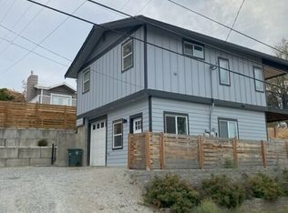 923 E Wapato Ave, Chelan, WA 98816